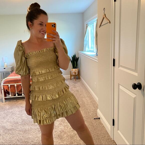 V. Chapman Gold Metallic Smocked Tiered Puff Sleeve Mini Dress 0 - Picture 16 of 16